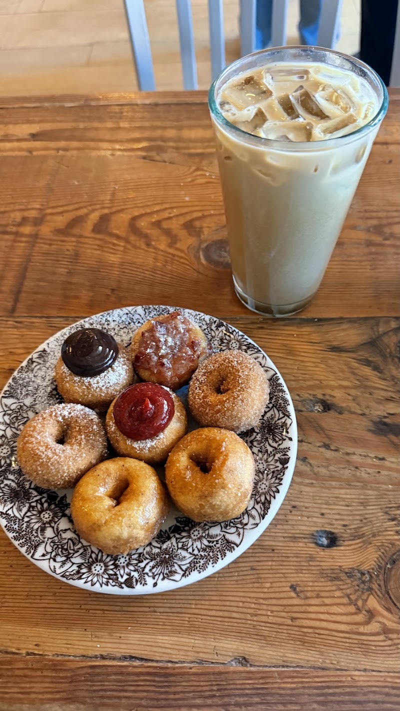 Pip's Original Doughnuts & Chai photo 4