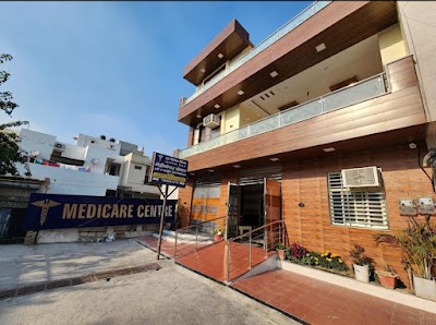 Dr. Rohit Singhal : General & Laparoscopic Surgeon