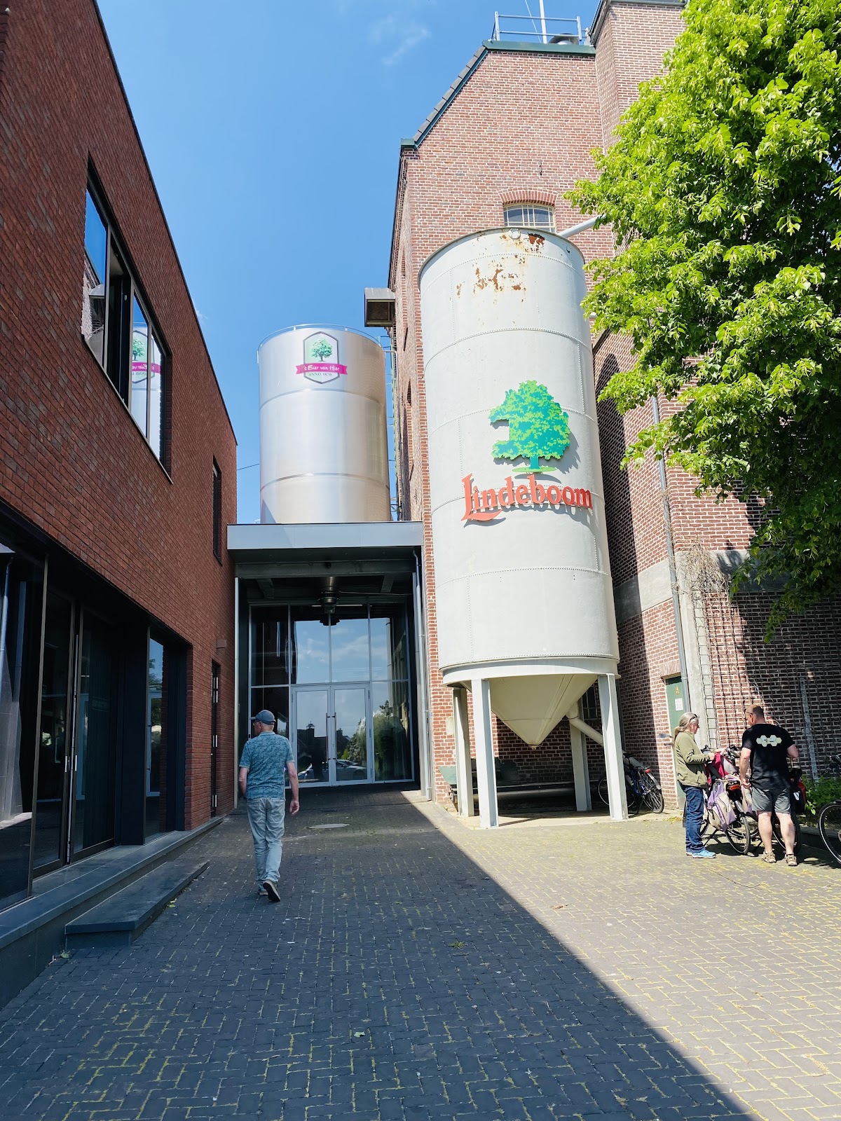 Lindeboom Bierbrouwerij B.V. (magazijn/kantoor)