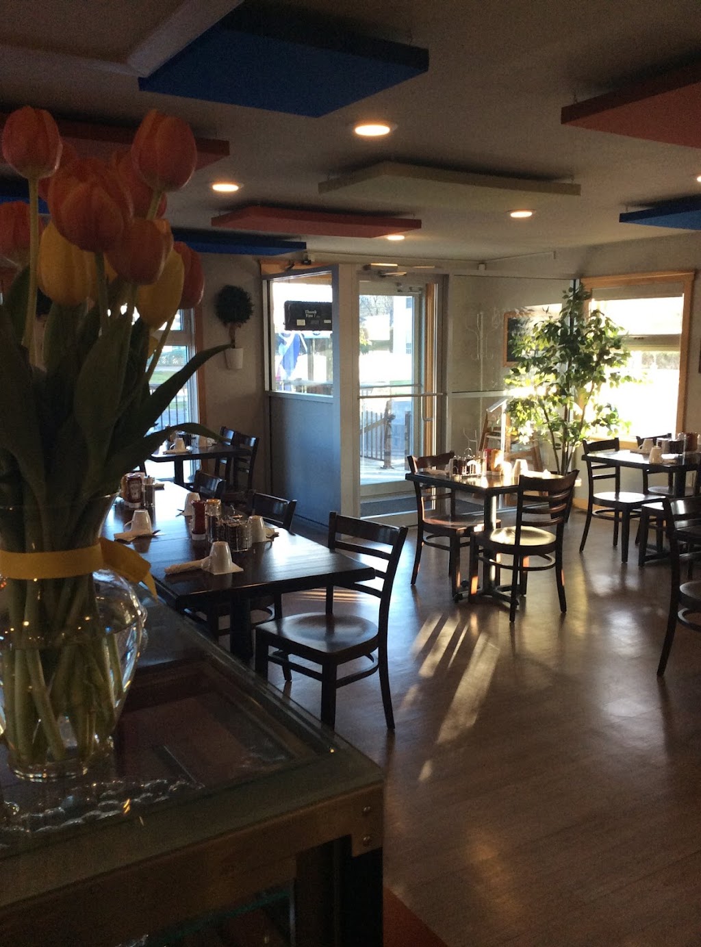 SeaBreeze Restaurant & Patio