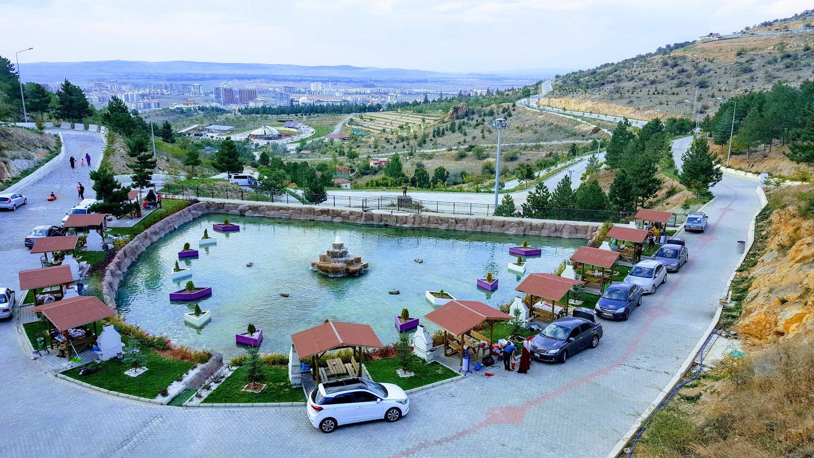 Atatürk Ormanı Piknik ve Mesire Alanı mekanı