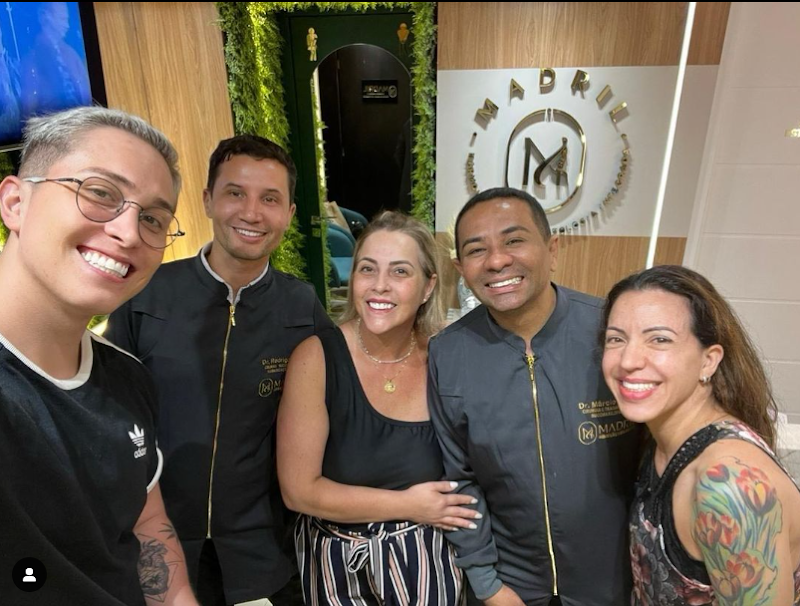 Clínica Madril – Harmonização Facial, Odontologia Estética & Implantes | Porto Alegre Zona Sul - foto 5