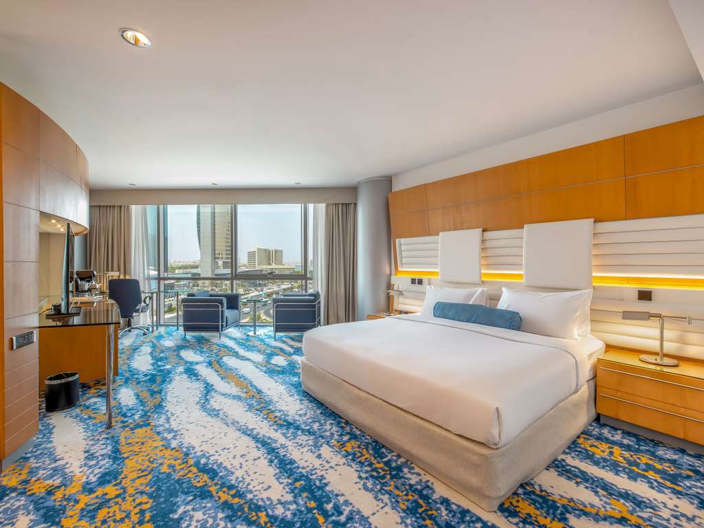 Mövenpick Dubai Creek 5