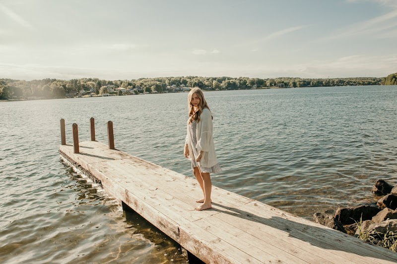 The Blonde Robin photo 2