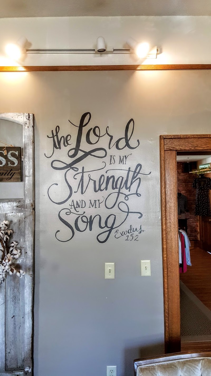 The Blonde Robin photo 1