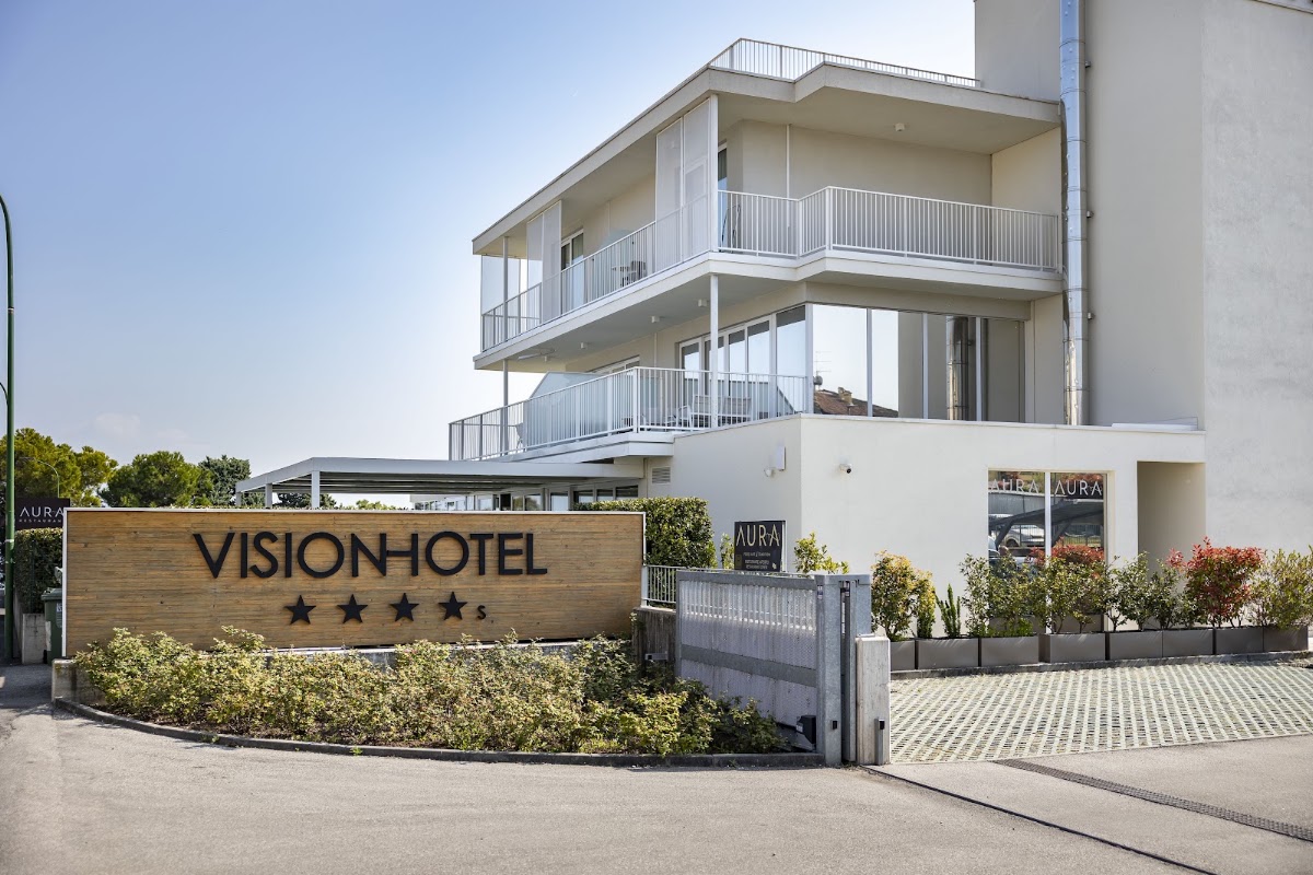 Vision Hotel