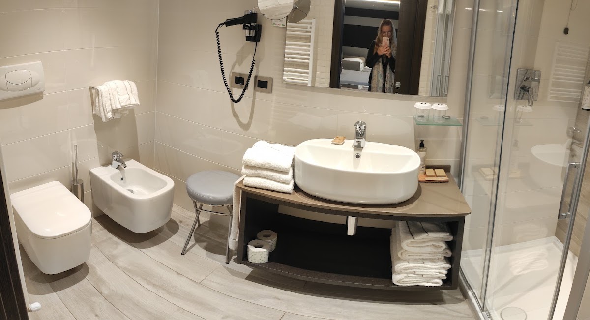 Vision Hotel 3