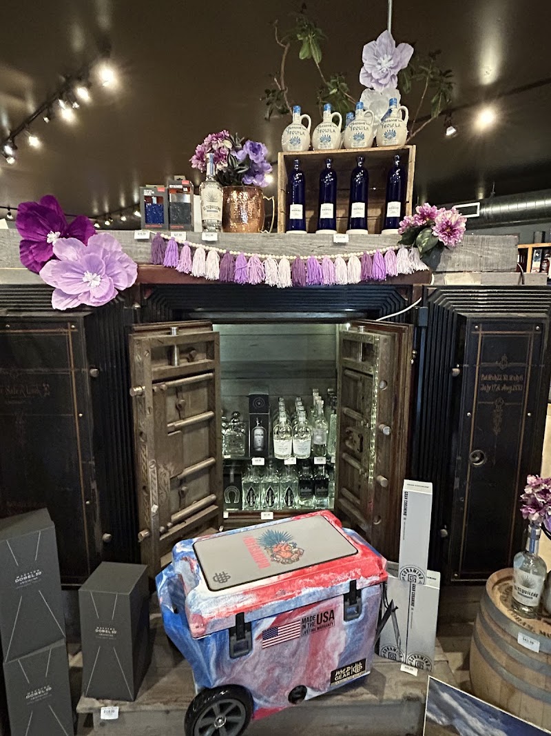 Packmule Liquor & Wine photo 4