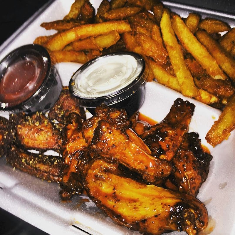 Xscape Restaurant & Lounge