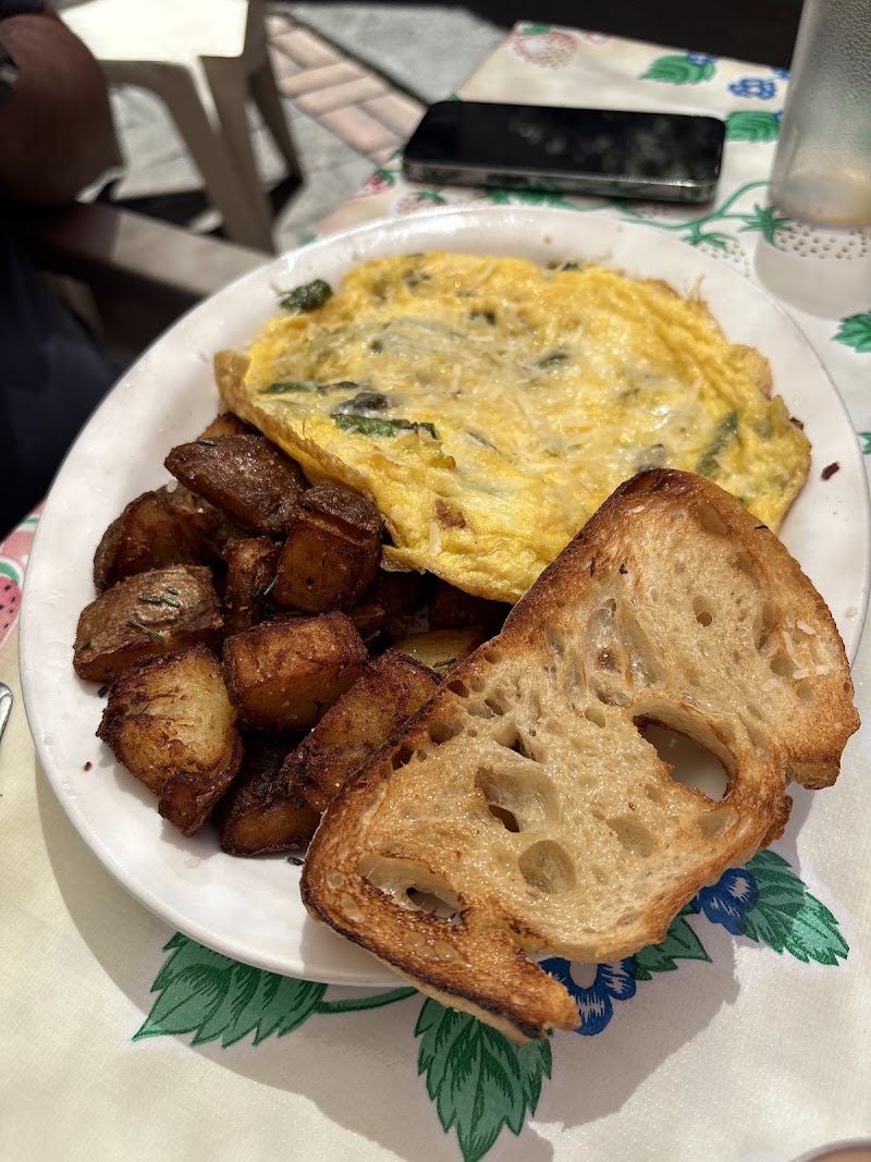 Mama's Cafe & Bakery photo 4