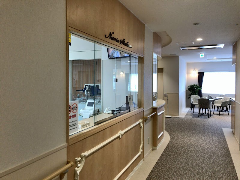 四日市レディースクリニックの外観