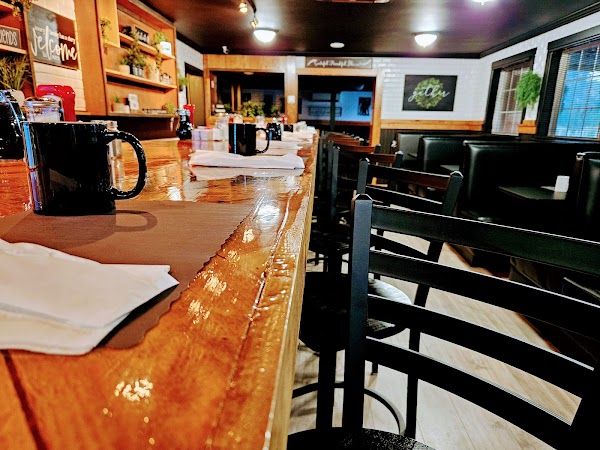 McLaughlins Family Restaurant, LLC