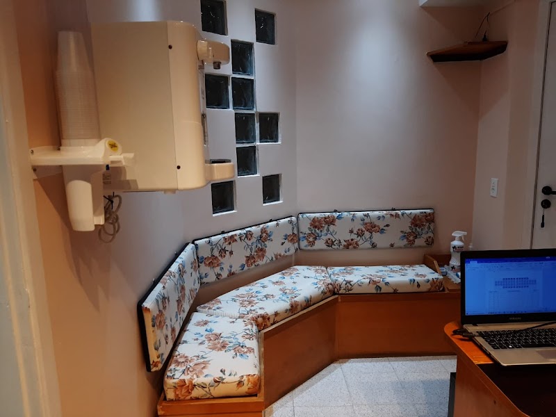 Abreu e Sendra Odontologia | Dentista Méier | Ortodontia | Prótese | Implante | Cirurgião Bucomaxilo Facia | Facetas - foto 3