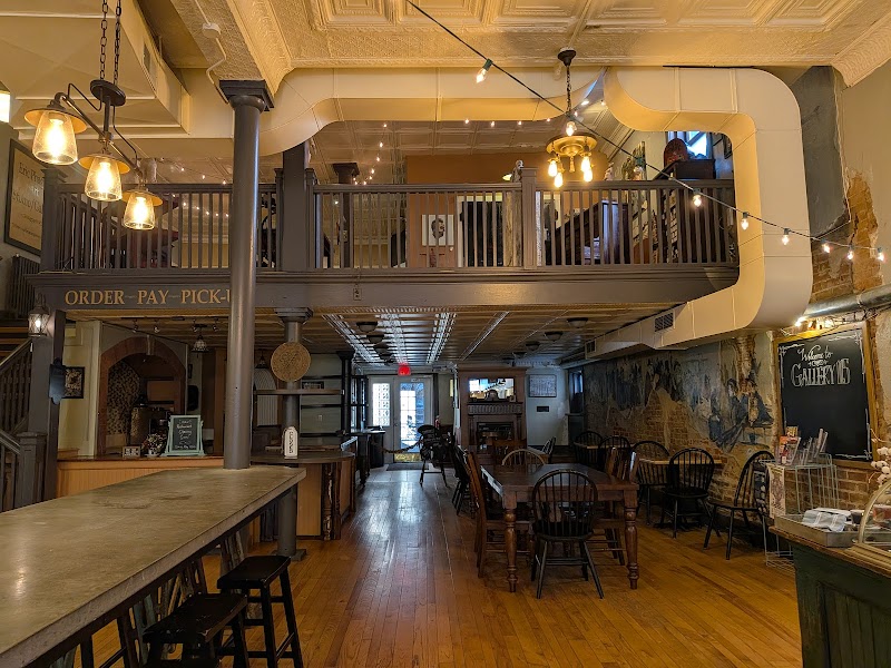 Gallery 115 photo 1
