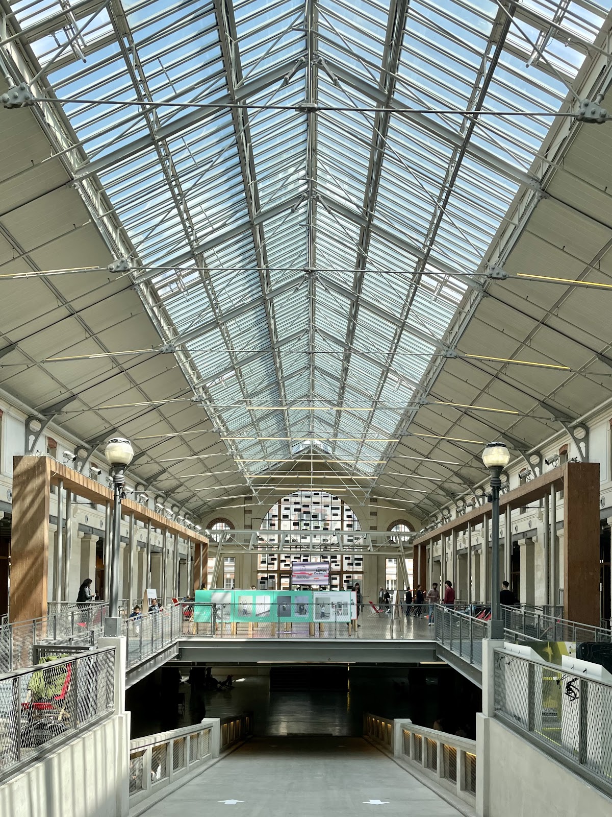CENTQUATRE-PARIS, vue extérieure