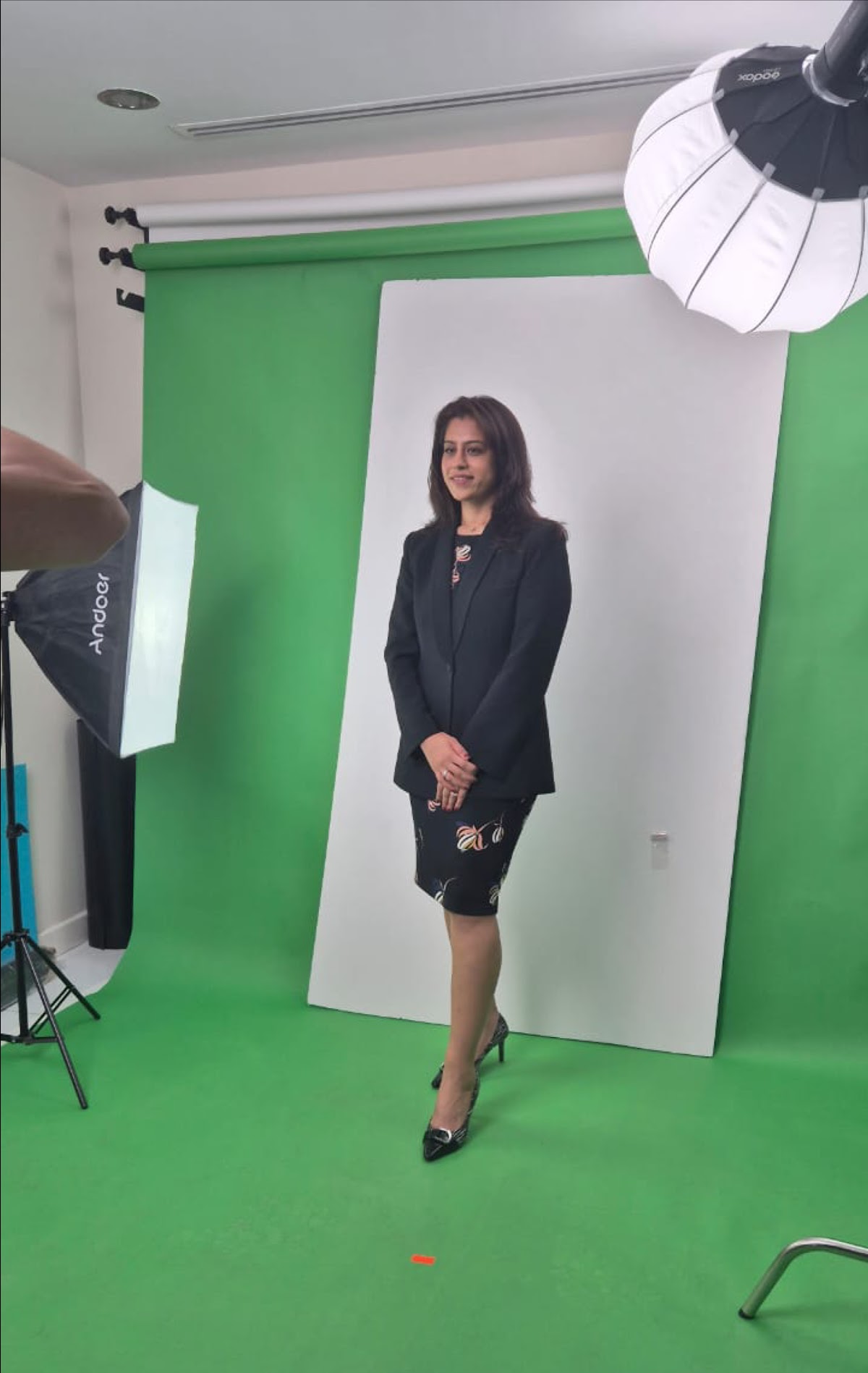 Dr. Aishani Shah - Dermatology & Aesthetic Clinic 3