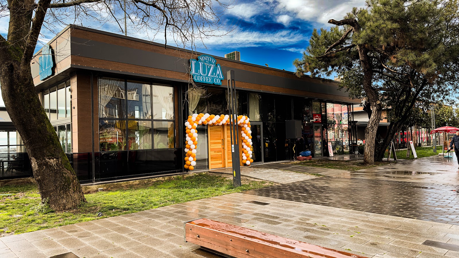 Luza Coffee Co. mekanı