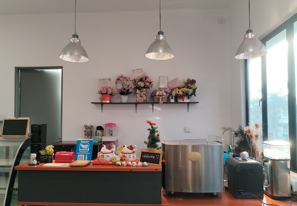 Little Warm Cafe - Photo 1