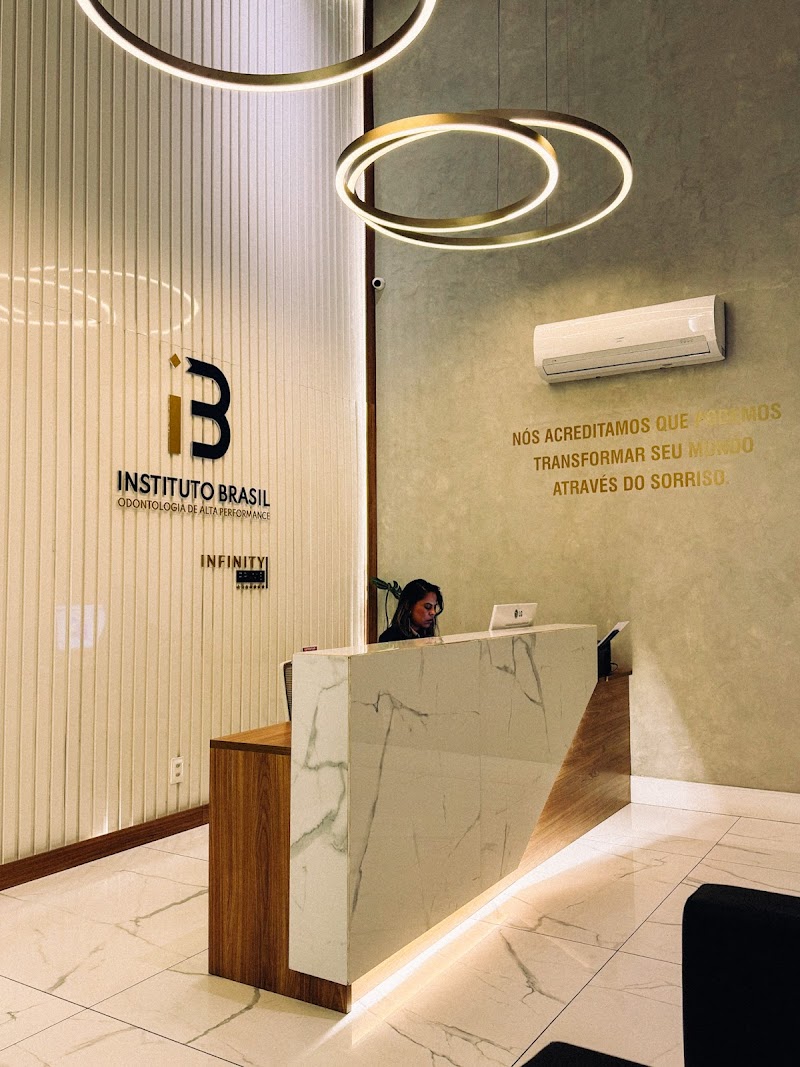 Instituto Brasil de Odontologia | Implante Dentário | Dentista de Emergência | Boa Viagem | Recife - PE