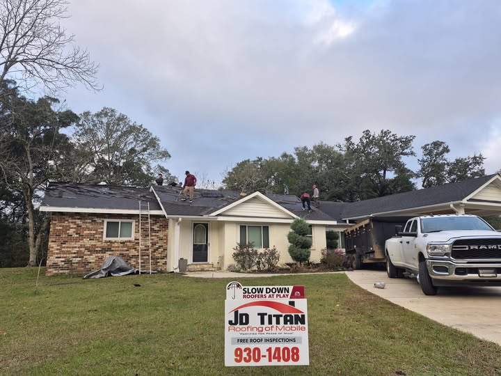 JD Titan Roofing of Mobile photo 2