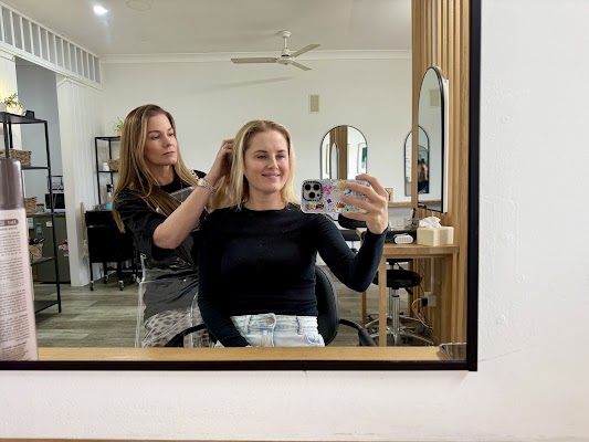 Melissa Jayne Hair photo 2