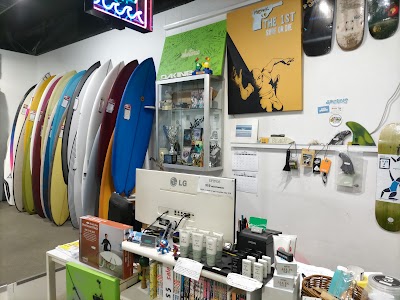 SURF SHOP RHETORIC (サーフショップ レトリック) logo