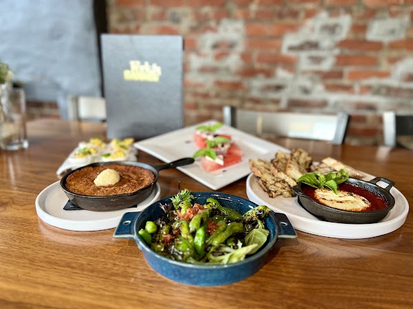 DINING WITH GABOR AND MORE exterior