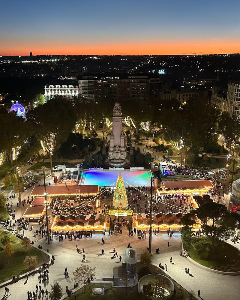 La Navideña Plaza de España Madrid