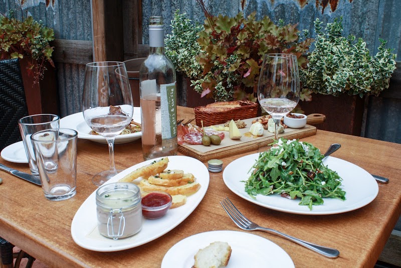 the girl & the fig photo 3