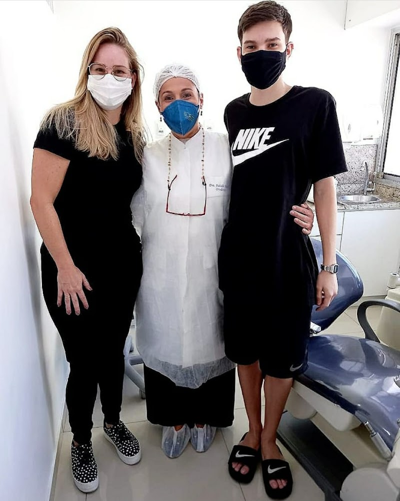 Dra. Fabíola Amaral - Alinhadores Invisíveis | Facetas Premium - foto 5