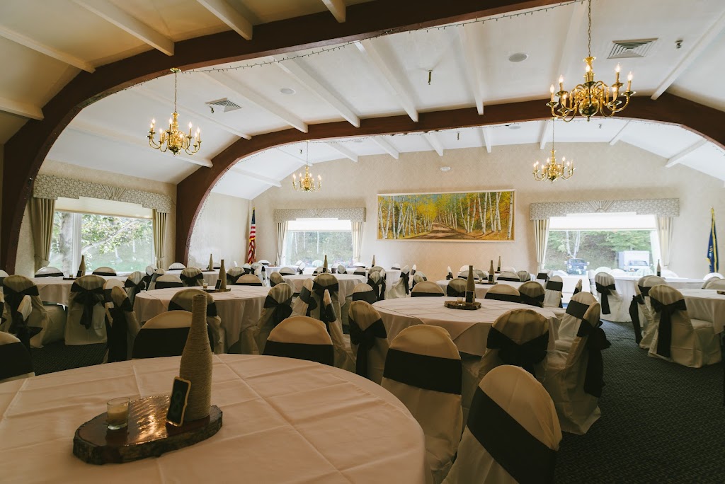 Town and Country Inn and Resort – Restaurant & Lounge