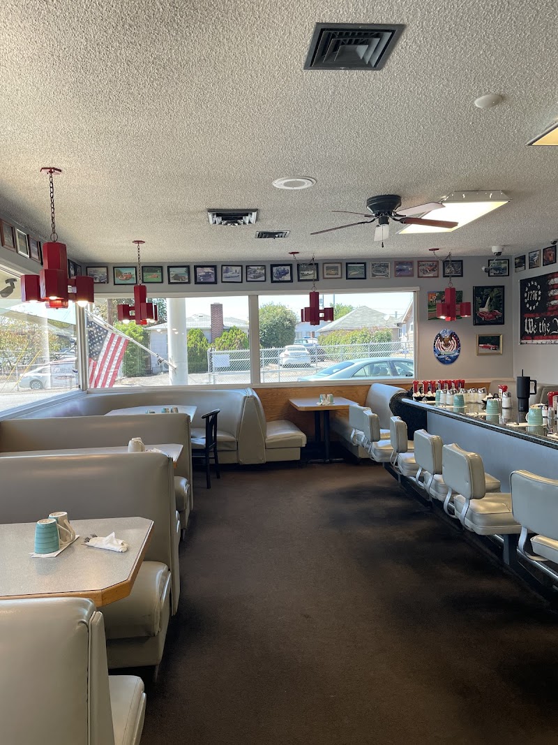 Casey's Restaurant photo 4