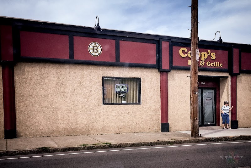 Coop's Bar & Grille photo 1