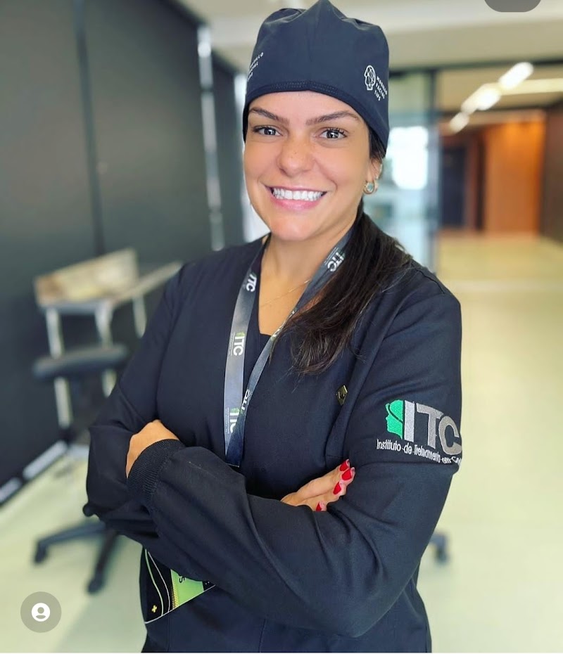 Dra. Patrícia Barcelos - foto 4