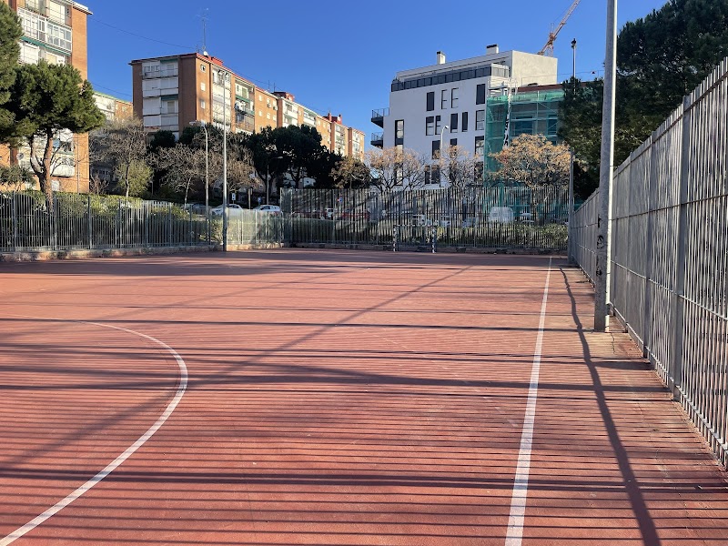 Instalación Deportiva Municipal Básica Baterías - Barrio Alegría
