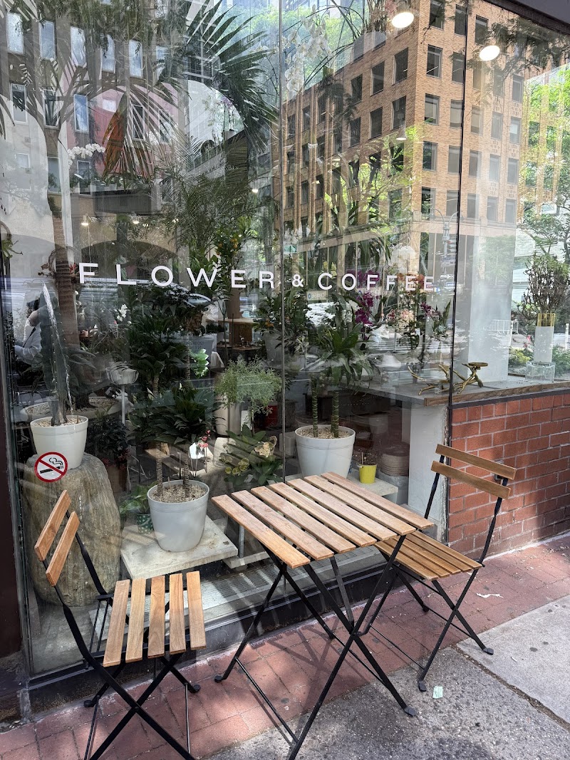 Remi43 Flower & Coffee photo 2
