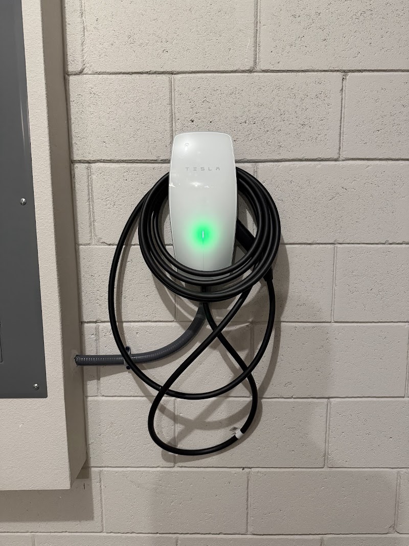 In Phaze Electric Inc. - Electrician in Orlando