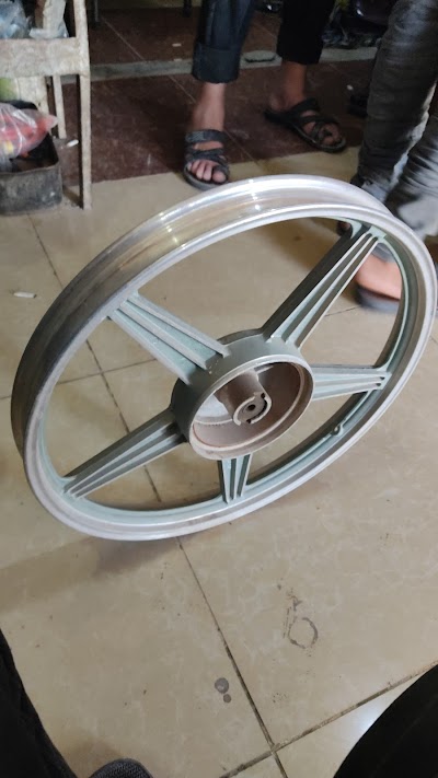 Cemil motor - Oto Servisi
