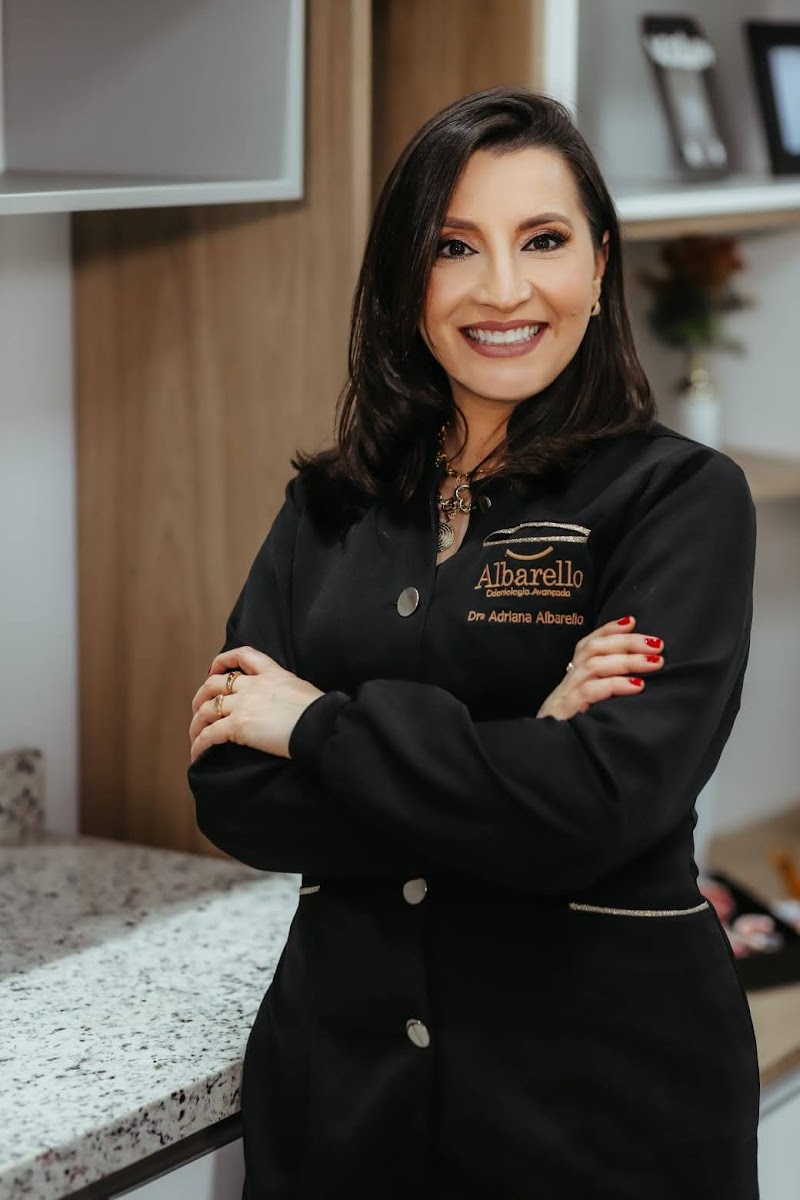 Implantes Dentários/ Proteses Dentárias/ Estética- Albarello Odontologia - Dra Adriana Albarello, Dentista