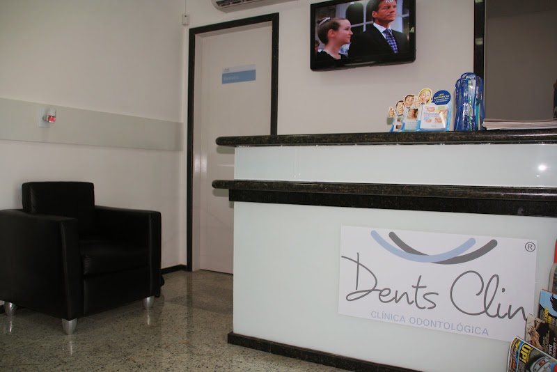 Clínica Odontólogica-Dents Clin-FÁBRICA DE SORRISOS - foto 5