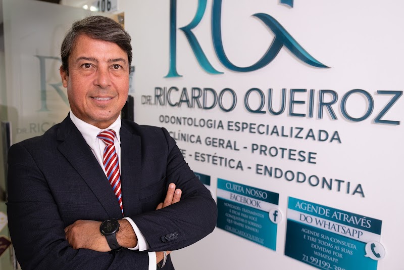 Dentista Dr. Ricardo Queiroz