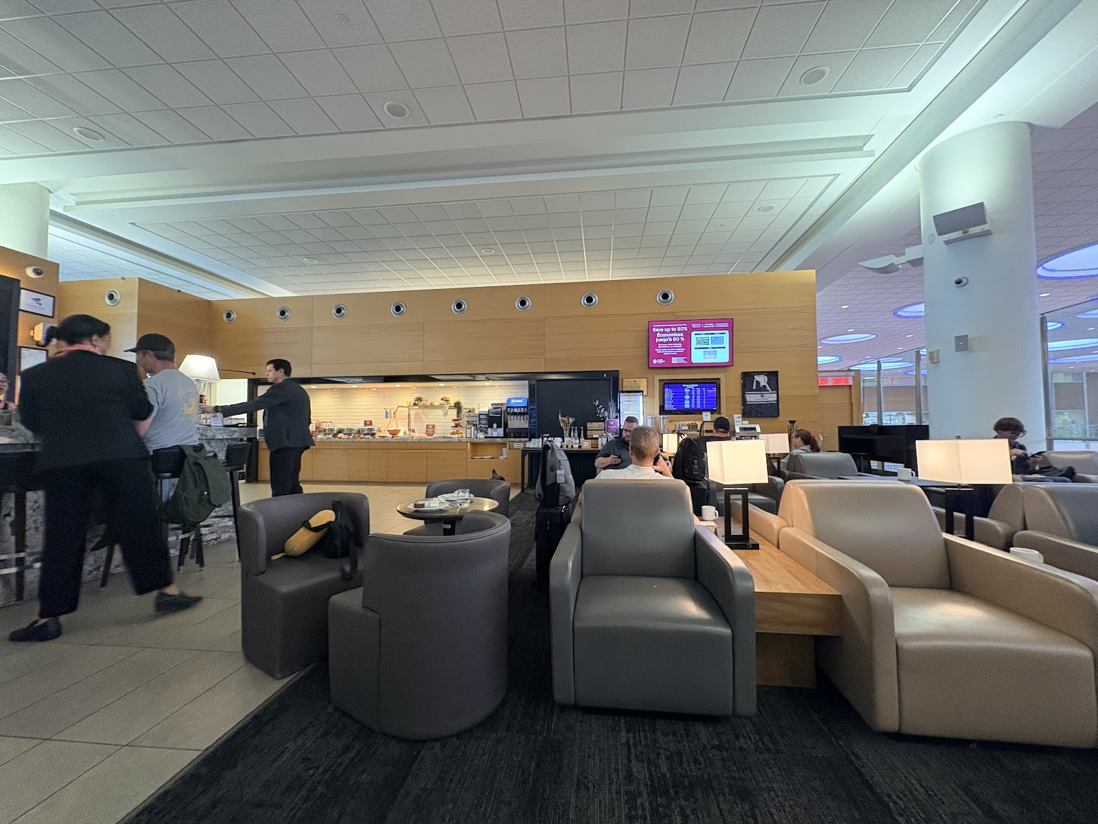 Plaza Premium Lounge — photo 1 (via Google)