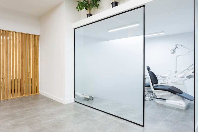 CASTRO&UMAÑA ORTODONCIA photo 3