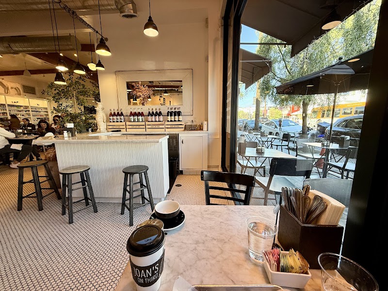 Joan’s on Third interior