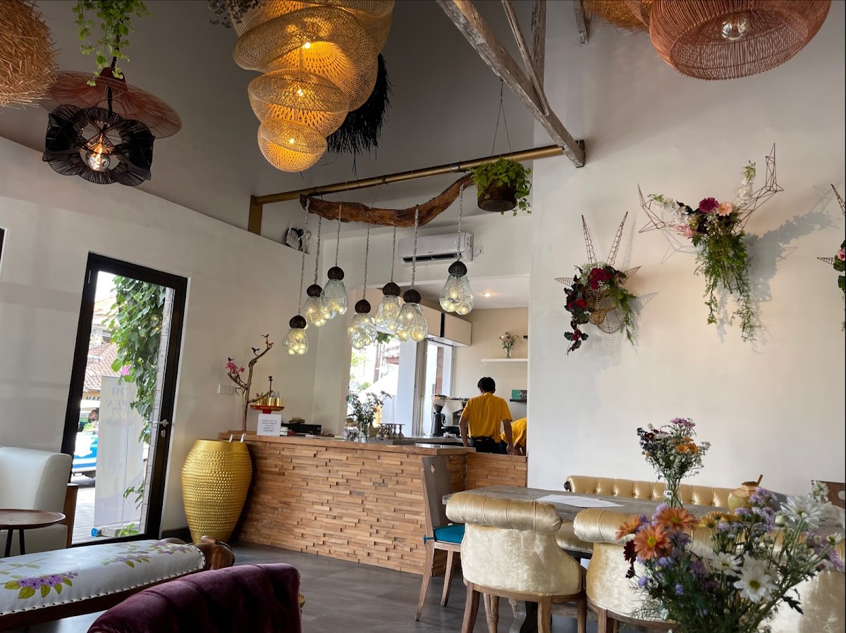 Heart Space Bali - Yin Yoga & Holistic Studio — 4