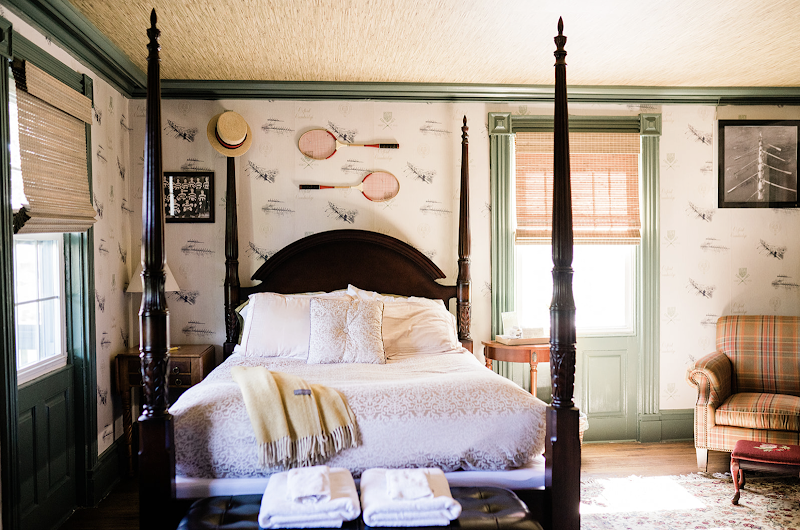 Fox & Bear Lodge photo 2