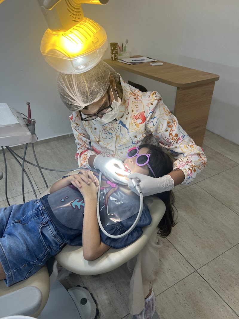 Dra. Letícia Leal - Odontologia Especializada - foto 5