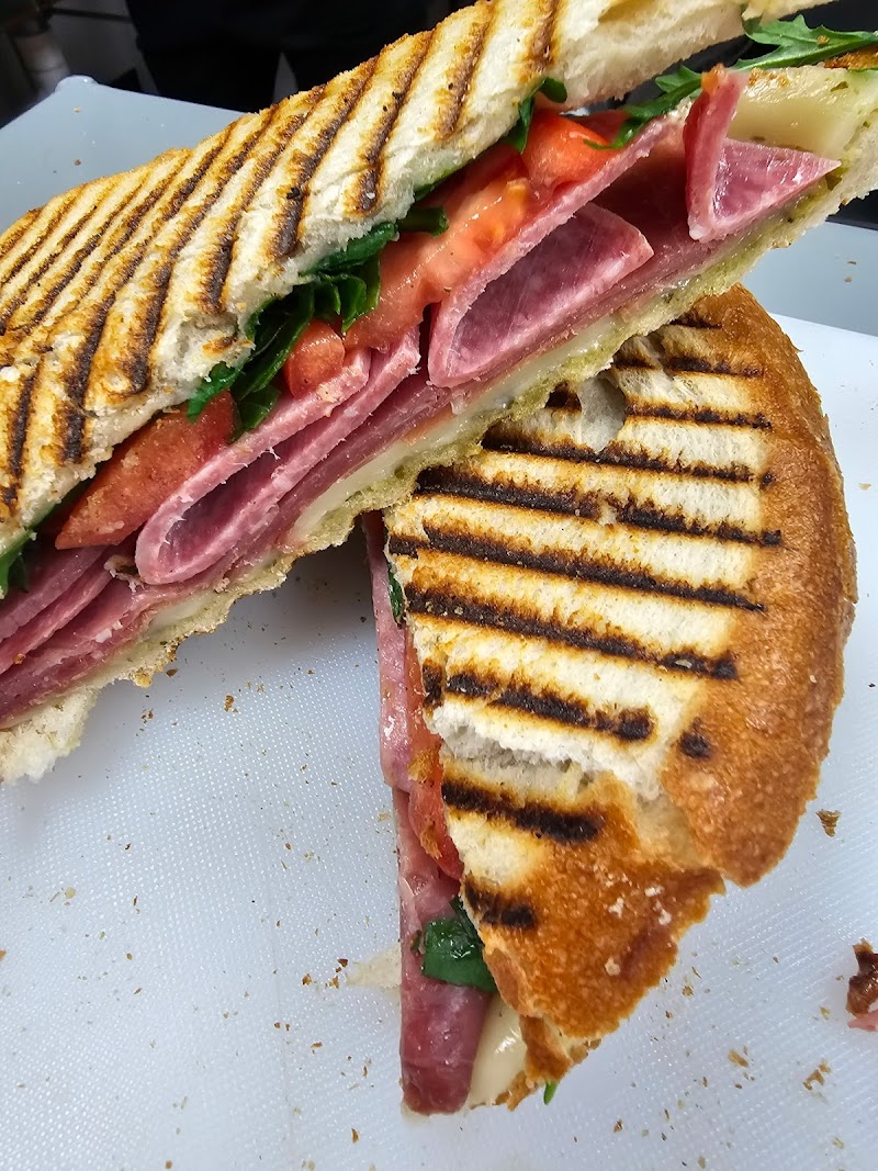 Call Leader Cafe photo 3