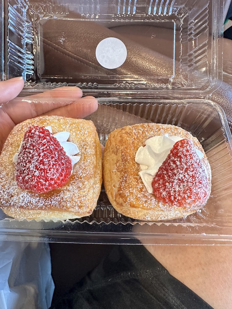 85°C Bakery Cafe - Lakeline photo 2