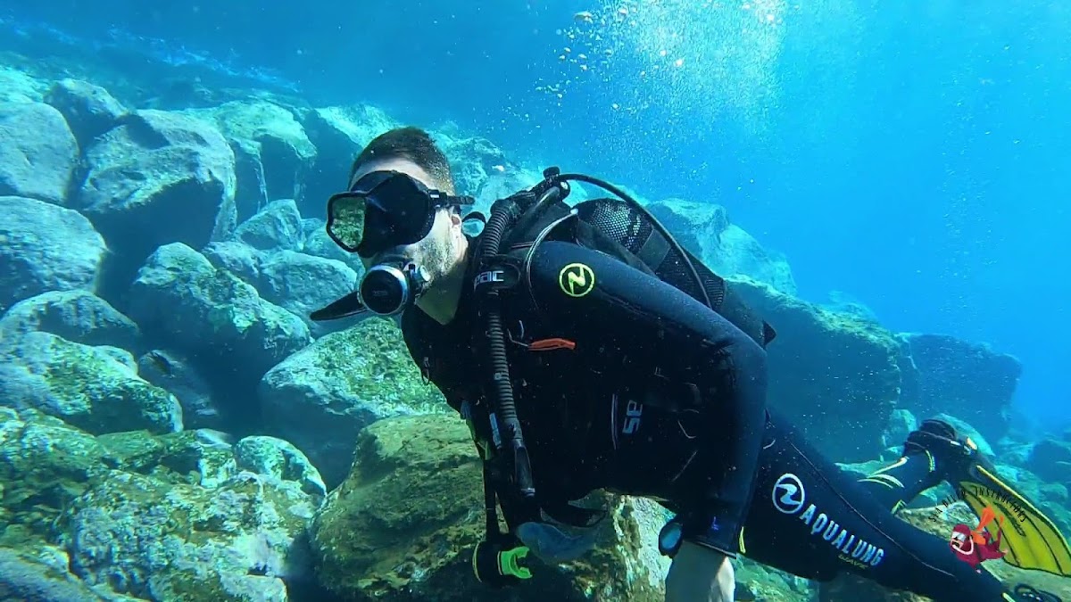 Scuba Courses in Callao Salvaje